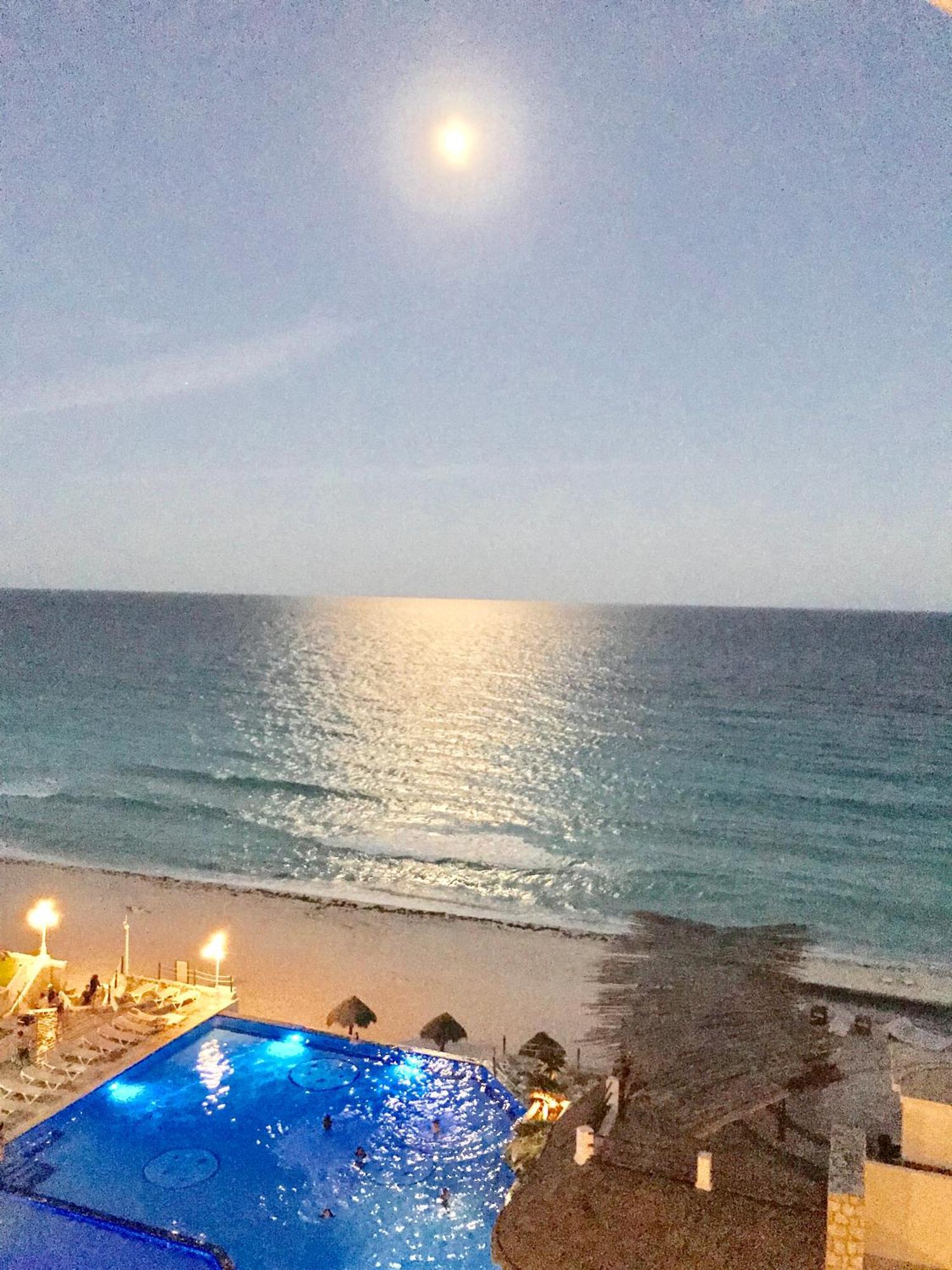 Ova Apartments Cancún Extérieur photo