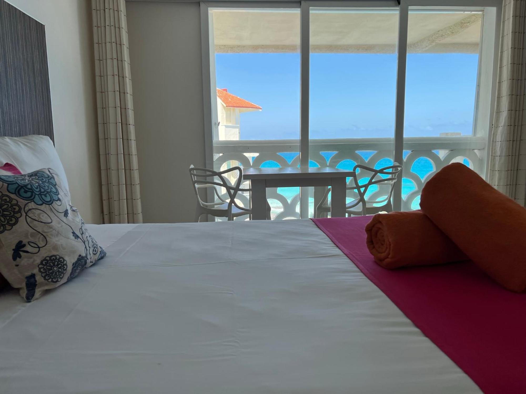 Ova Apartments Cancún Extérieur photo